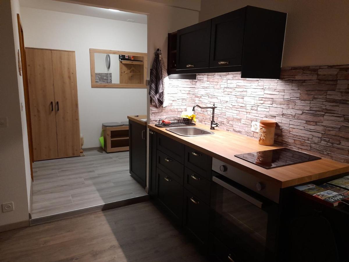Studio Chez Un Vigneron Au Village Au 2Eme Etage Sans Ascenseur Villeneuve Eksteriør billede