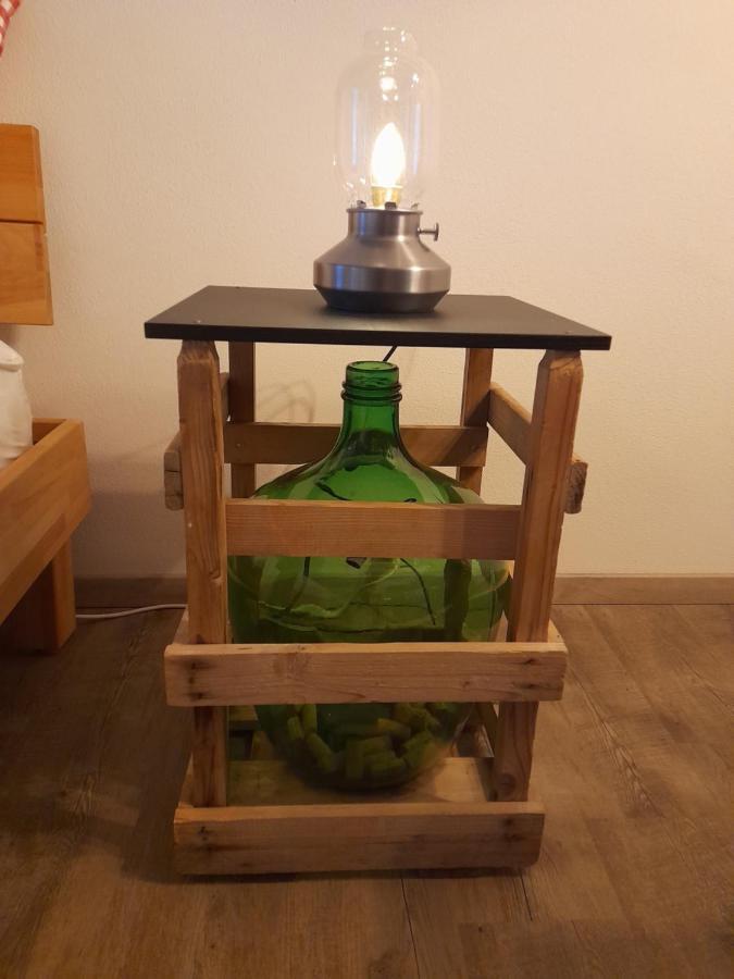 Studio Chez Un Vigneron Au Village Au 2Eme Etage Sans Ascenseur Villeneuve Eksteriør billede